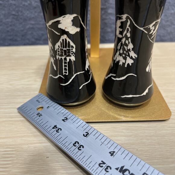 Set of Hand-Painted Ceramic Salt & Pepper Shakers w/ An Alaskan Holiday Theme - Picture 7 of 7